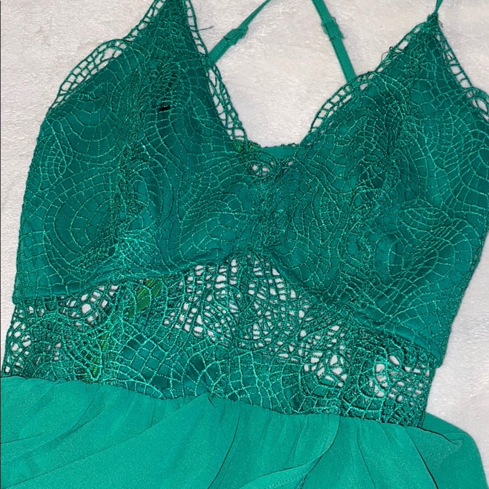 🍃 FASHION NOVA GREEN DRESS 🍃 - Picture 4 of 4